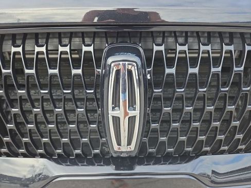 Used 2022 Lincoln Aviator Reserve w/ Equipment Group 201A AWD/4WD image 48