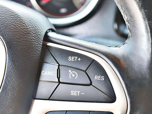 Used 2017 Dodge Challenger SXT Plus image 13