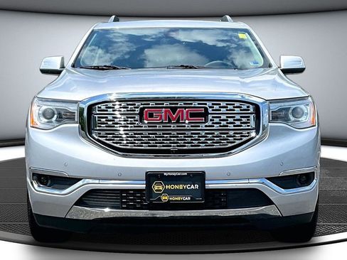 Used 2019 GMC Acadia Denali w/ Technology Package AWD/4WD image 2