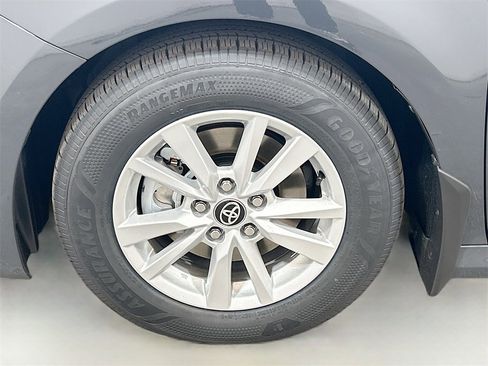 New 2026 Toyota Camry LE image 9