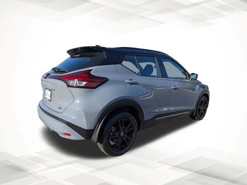 Used 2022 Nissan Kicks SR image 4