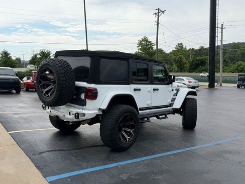Used 2019 Jeep Wrangler Unlimited Rubicon AWD/4WD image 3