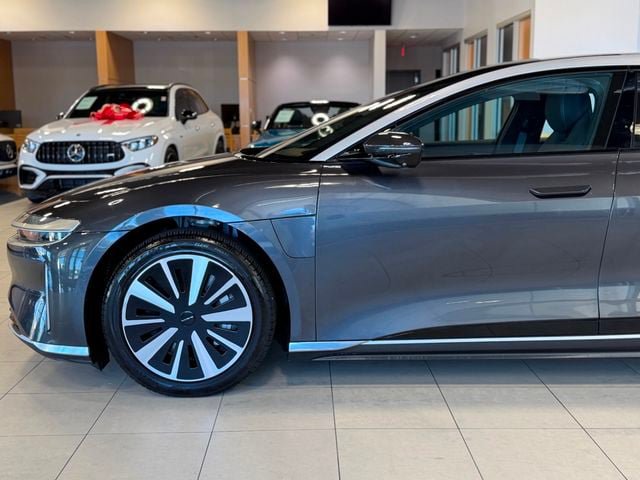 Used 2025 Lucid Air Touring AWD/4WD image 8