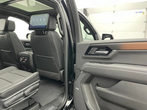 New 2026 GMC Yukon XL Denali w/ Denali Reserve Package AWD/4WD image 43