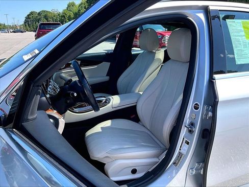 Used 2019 Mercedes-Benz E 300 4MATIC image 10