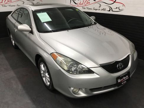 Used 2006 Toyota Solara SE image 2