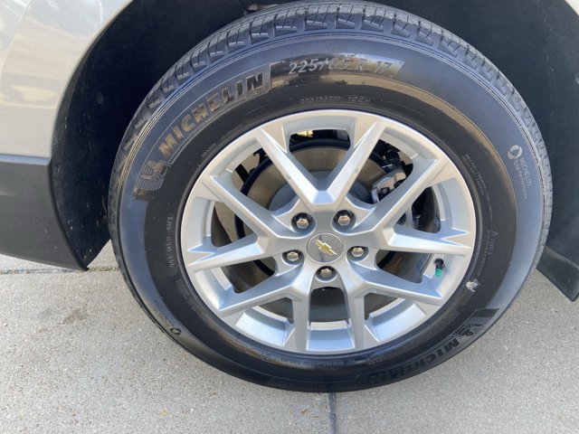 Used 2023 Chevrolet Equinox LT w/ Driver Convenience Package FWD image 28