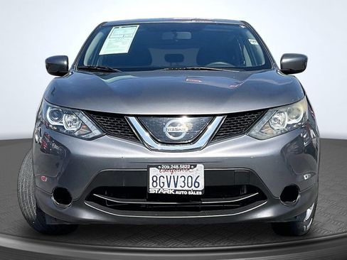 Used 2019 Nissan Rogue Sport S FWD image 3