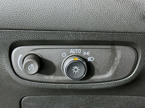 Used 2025 Buick Encore GX Preferred image 17