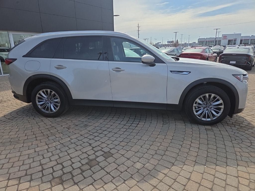 Used 2025 MAZDA CX-90 Plug-In Hybrid w/ Preferred AWD/4WD image 4