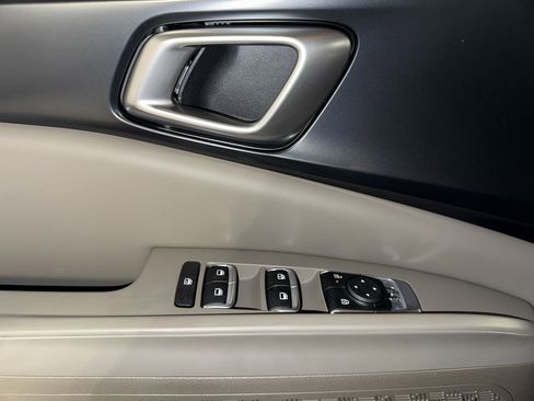 New 2026 Kia Carnival image 19