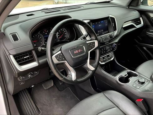 Certified 2024 GMC Terrain SLT image 16