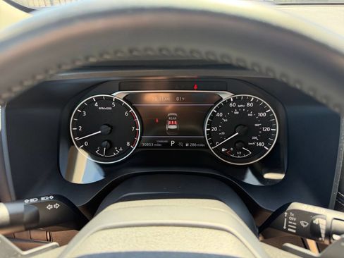 Used 2025 Nissan Rogue SV FWD image 42