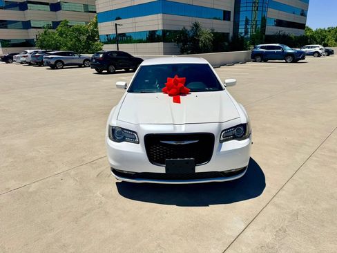 Used 2016 Chrysler 300 S w/ Light Group RWD image 14