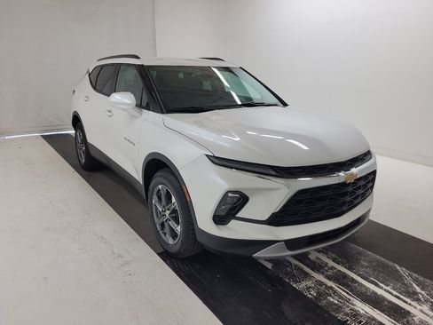 Used 2023 Chevrolet Blazer LT w/ Convenience Package FWD image 13