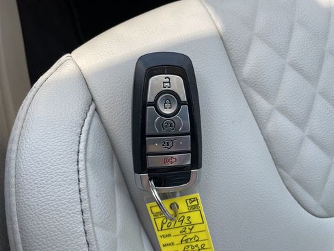 Used 2024 Ford Edge Titanium AWD/4WD image 24