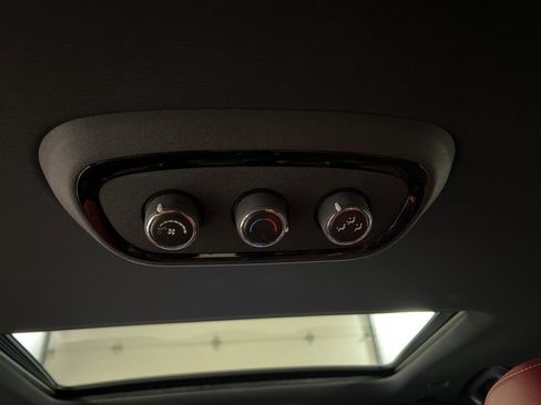 Used 2024 Dodge Durango SRT image 34