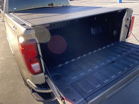 Used 2022 GMC Sierra 1500 Elevation w/ X31 Off-Road Package image 38