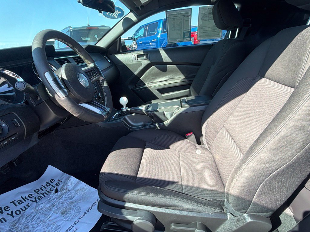 Used 2011 Ford Mustang GT RWD image 26