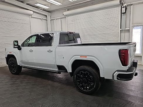 New 2026 GMC Sierra 2500 Denali Ultimate image 5