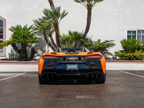 New 2026 McLaren Artura image 5