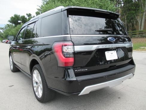 Used 2019 Ford Expedition Platinum AWD/4WD image 4