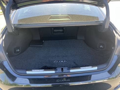 Used 2025 Lexus ES 350 Ultra Luxury w/ Accessory Package (Z2) FWD image 37