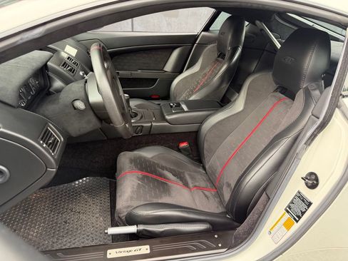 Used 2015 Aston Martin V8 Vantage GT RWD image 5