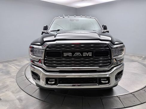 Used 2024 RAM 2500 Limited AWD/4WD image 2