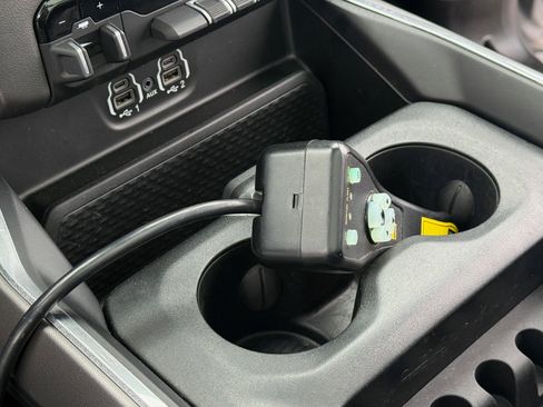 Used 2022 RAM 1500 Laramie w/ Sport Appearance Package image 13