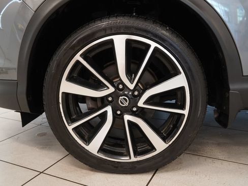 Used 2019 Nissan Rogue Sport SL w/ Premium Package AWD/4WD image 16