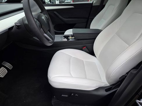 Used 2023 Tesla Model Y Performance AWD/4WD image 30