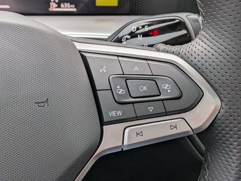 New 2026 Volkswagen Tiguan SE R-Line image 28