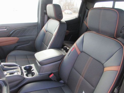 New 2026 GMC Canyon AT4 w/ Nightfall Essentials Package AWD/4WD image 12