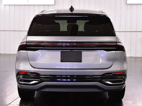 Used 2024 Lincoln Nautilus Reserve w/ Equipment Group 203A image 6