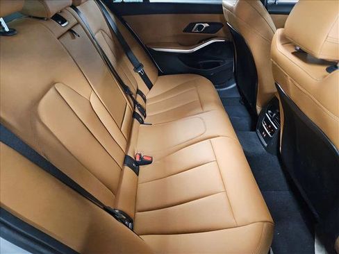 Certified 2025 BMW 330i Sedan w/ Convenience Package image 21