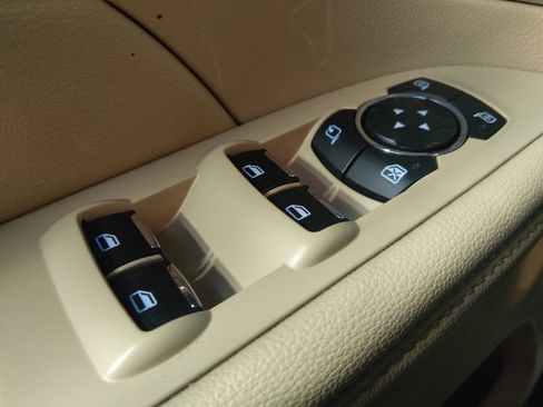 Used 2016 Ford Explorer Limited w/ Equipment Group 301A image 27