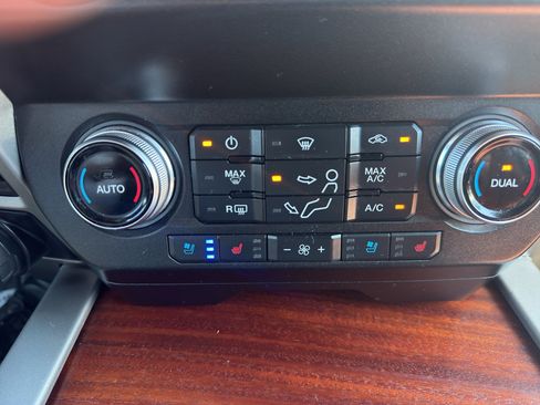 Used 2020 Ford F350 King Ranch w/ King Ranch Ultimate Package AWD/4WD image 29