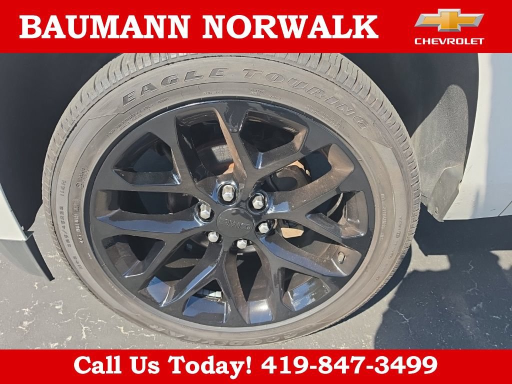 Used 2017 GMC Yukon XL Denali w/ Open Road Package AWD/4WD image 14