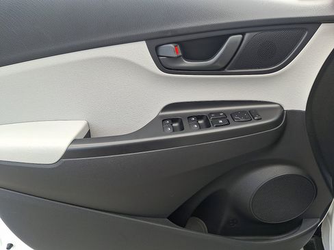 Certified 2023 Hyundai Kona SEL AWD/4WD image 13