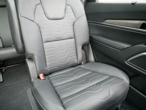 Used 2021 Kia Telluride SX w/ SX Prestige Package AWD/4WD image 14