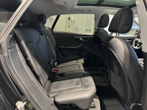 Used 2022 Audi Q8 Premium Plus image 45