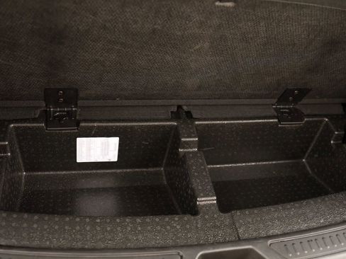 Used 2020 GMC Acadia SLE w/ Driver Convenience Package image 40