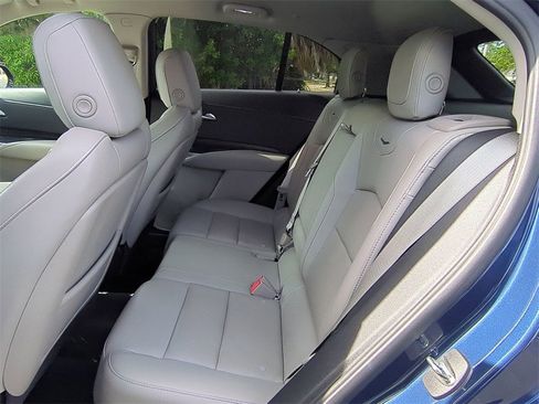 Used 2021 Cadillac XT4 Premium Luxury w/ Driver Awareness Package image 14