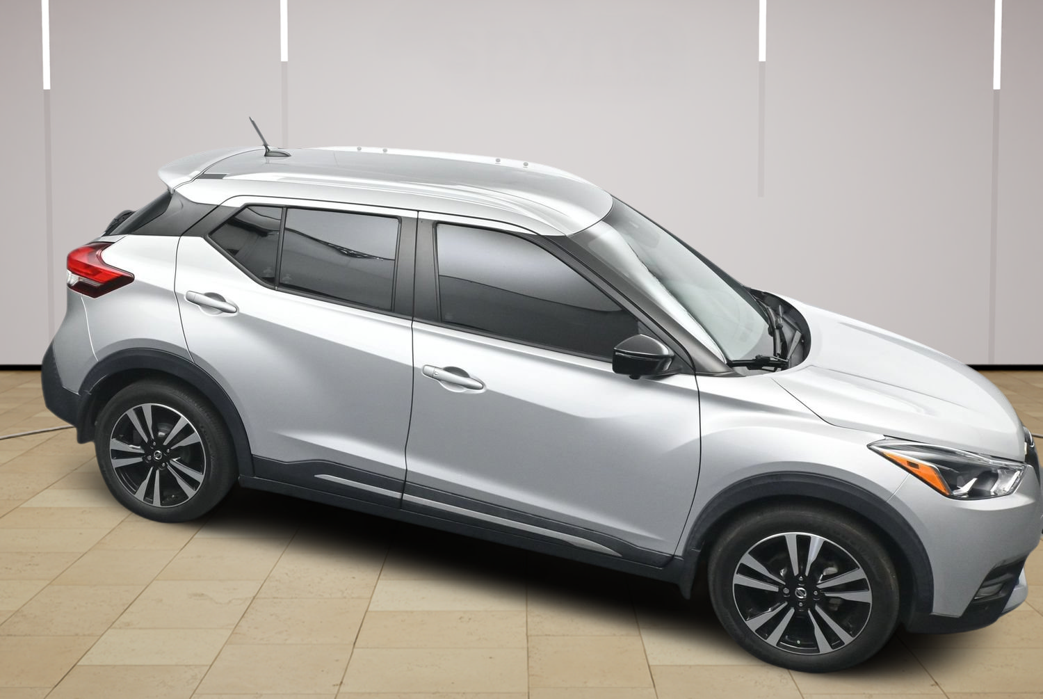 Used 2020 Nissan Kicks SR w/ SR Premium Package FWD image 32
