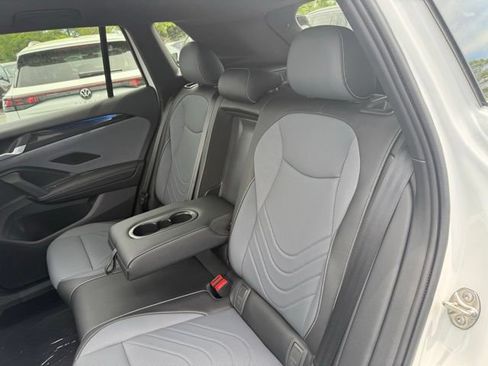New 2026 Volkswagen Tiguan SE R-Line AWD/4WD image 20