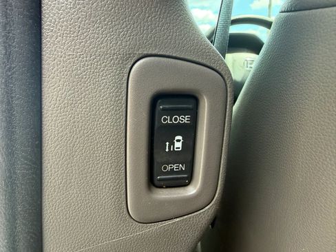 Used 2015 Honda Odyssey EX-L image 12