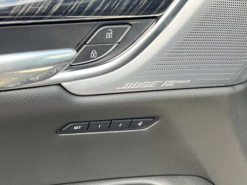 Used 2022 Cadillac XT6 Premium Luxury w/ LPO, Floor Liner Package AWD/4WD image 18