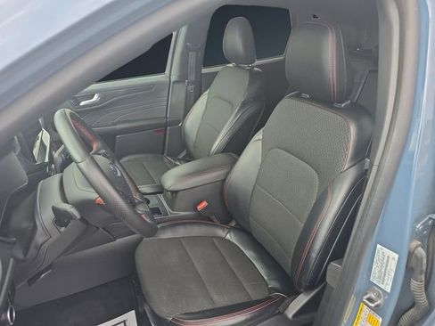 Used 2023 Ford Escape ST-Line w/ Tech Pack #1 AWD/4WD image 9