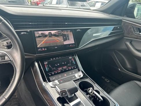 Used 2021 Audi Q8 Premium Plus w/ Premium Plus Package AWD/4WD image 15
